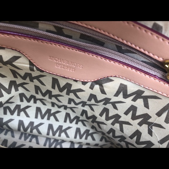 Michael Kors handbag - Picture 2 of 5